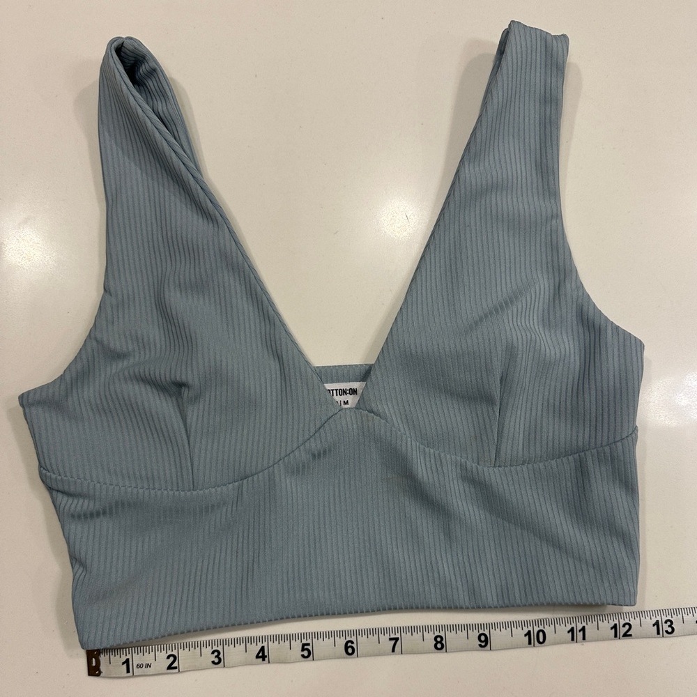 Cotton On V-Neck crop tank